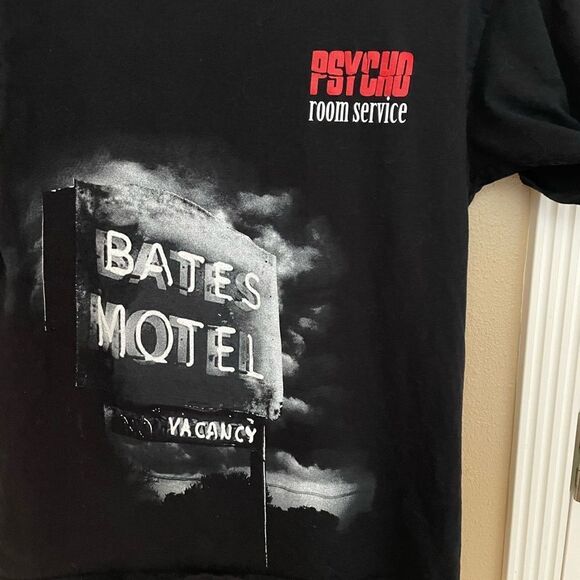 Universal Studios Psycho Room Service Bates Motel Shirt M - Picture 13 of 13